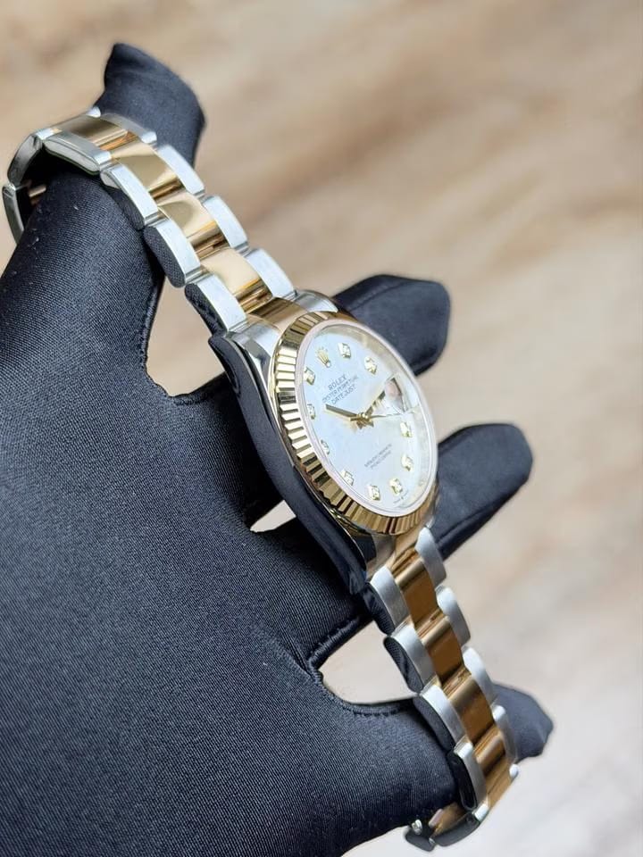 Rolex | Datejust | 126233 | Gold/Steel | 36 mm | Gold/Steel | Mother of pearl | Automatic