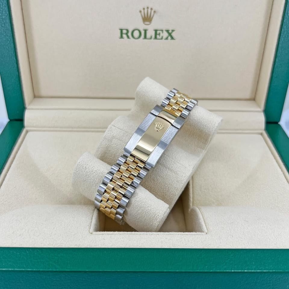 Rolex | Datejust | 126333-0014 | Steel | Gold/Steel | Black | Automatic