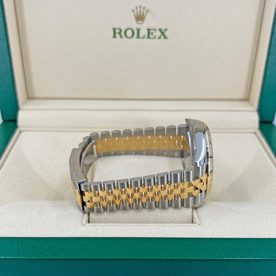 Rolex | Datejust | 126333-0014 | Steel | Gold/Steel | Black | Automatic