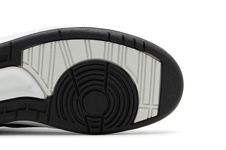 Wmns Air Jordan 2 Retro Low 'Black Metallic Gold'