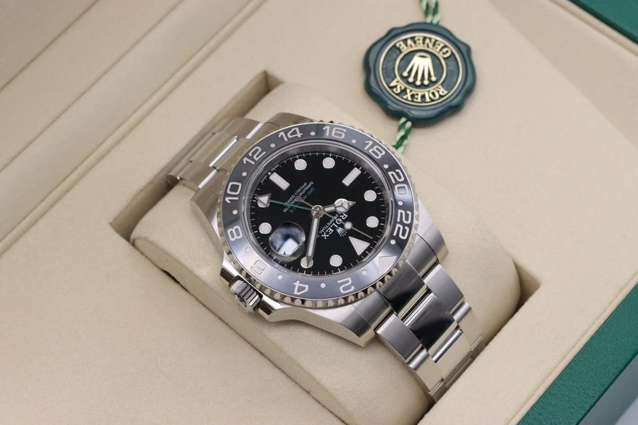 Rolex | GMT-Master II | 126710GRNR-0004 | Steel | 40 mm | Black