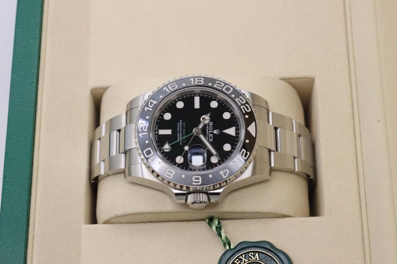Rolex | GMT-Master II | 126710GRNR-0004 | Steel | 40 mm | Black