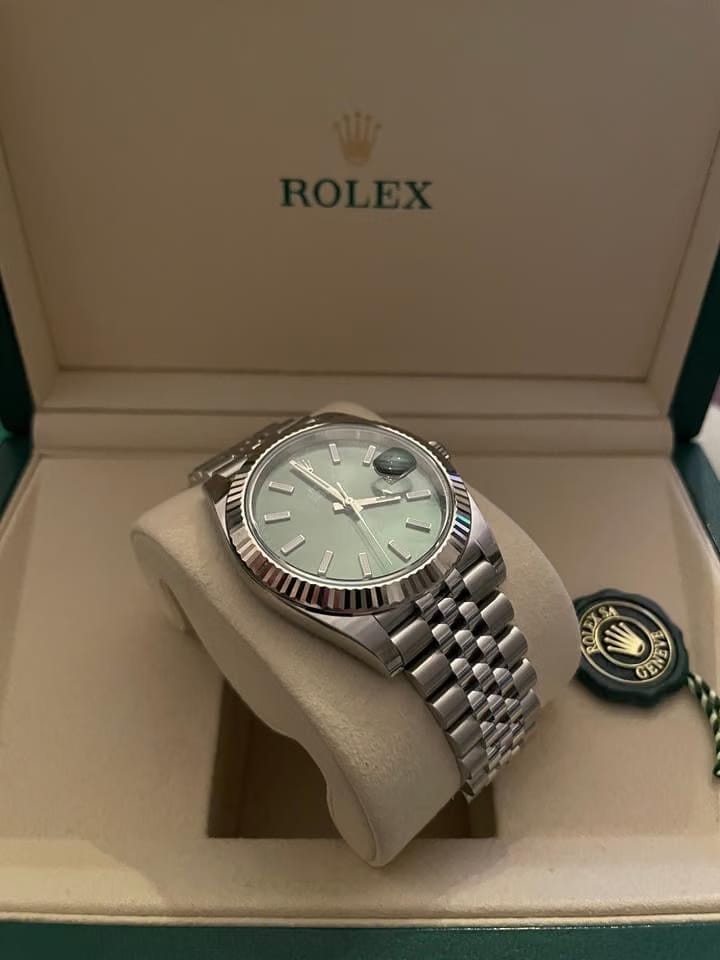 Rolex | Datejust | 126334 | White gold and steel | 41 mm | White gold | Green | Automatic
