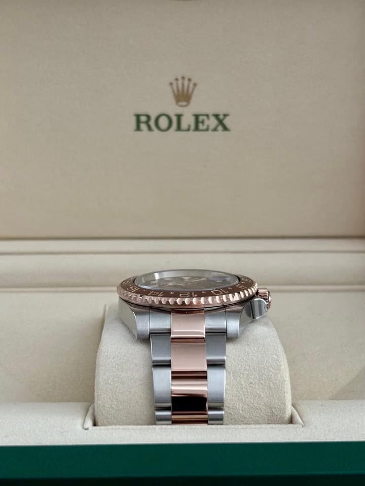 Rolex | GMT-Master II | 126711CHNR | Steel | 40 mm | Gold/Steel | Black | Automatic