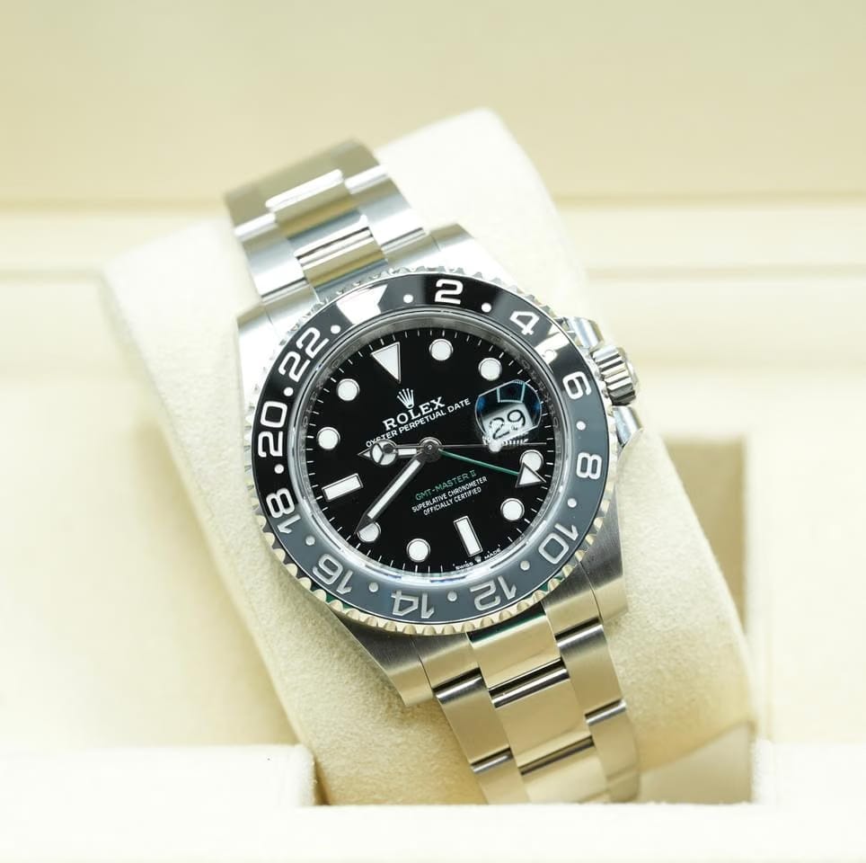 Rolex | GMT-Master II | 126710GRNR | Steel | Steel | Black | Automatic