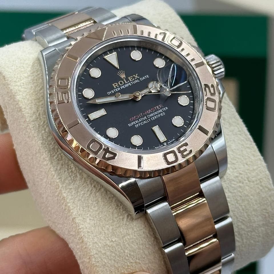 Rolex | Yacht-Master | 126621 black | Rose gold | Gold/Steel | Black | Automatic