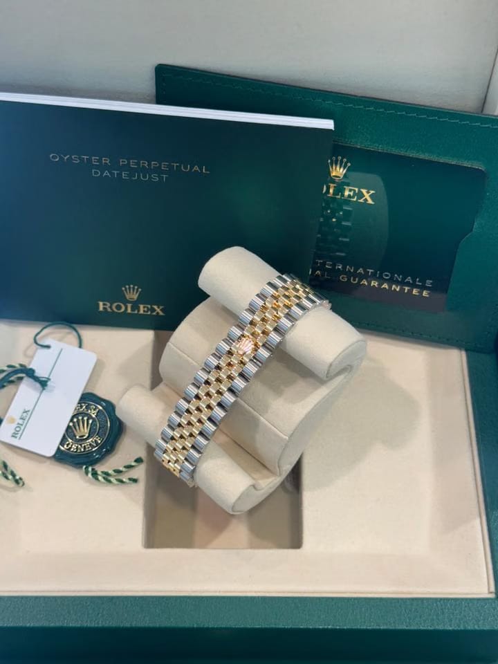 Rolex | Datejust | 278273 | Yellow gold | 31 x 37 mm | Gold/Steel | Mother of pearl | Automatic