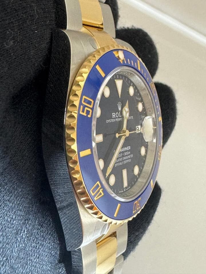 Rolex Submariner Date126613 LB " Bluesy" blue dial Two tone watch full set