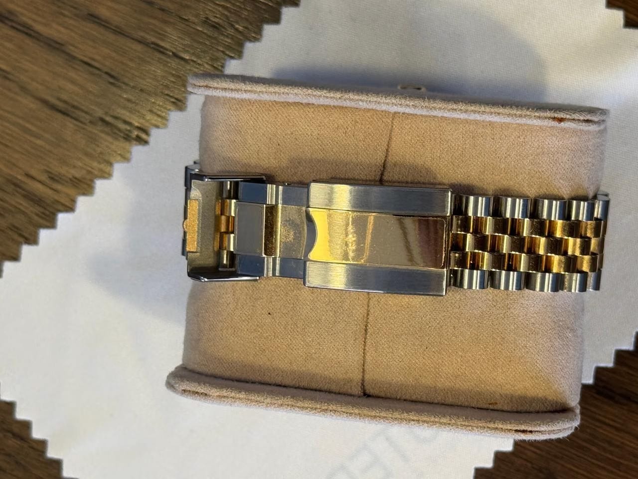 Rolex | GMT-Master II | 126713 | Steel | 40 mm | Gold/Steel | Black | Automatic