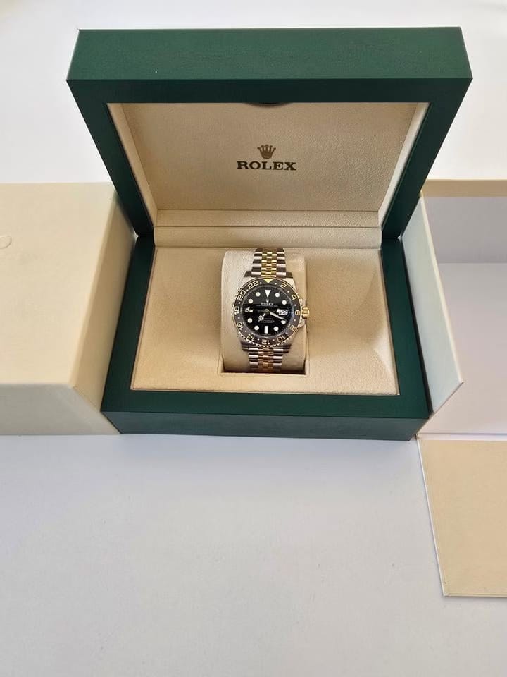 Rolex | GMT-Master II | 126713grnr | 40 mm | Gold/Steel | Automatic