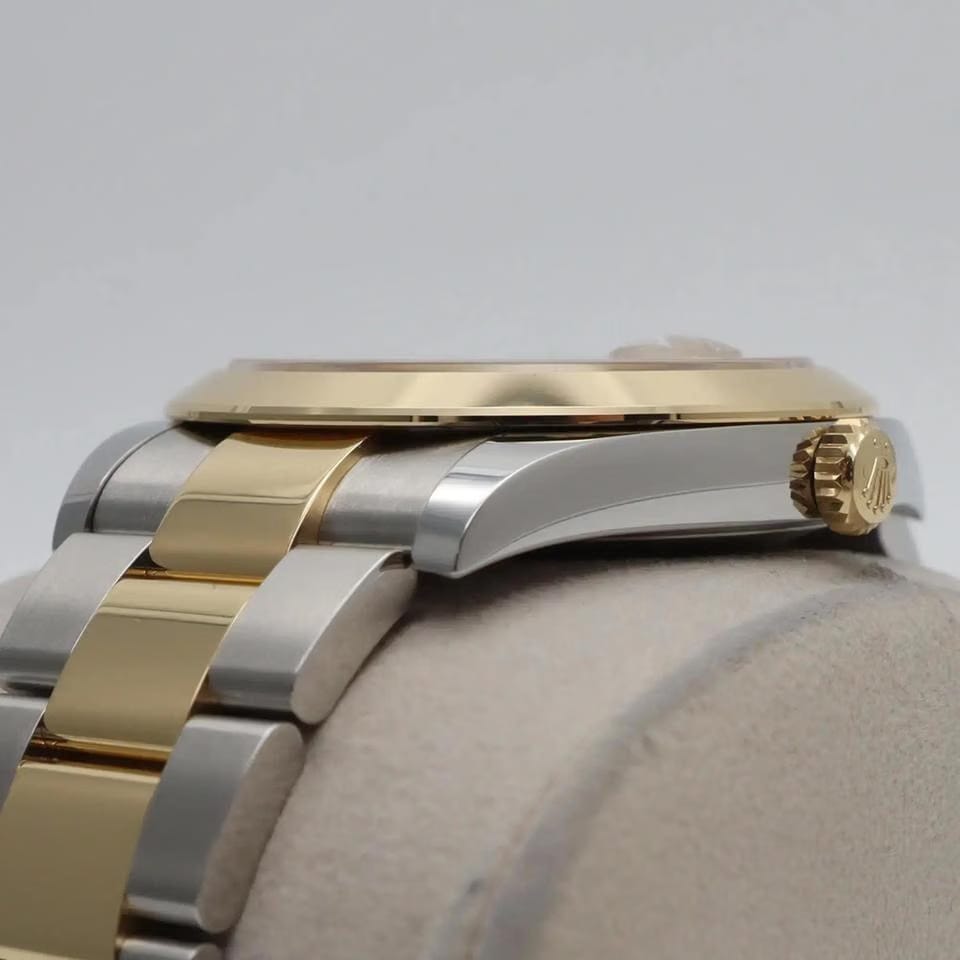Rolex | Datejust | M126303-0005 | Steel | 41 mm | Yellow gold | Black | Automatic
