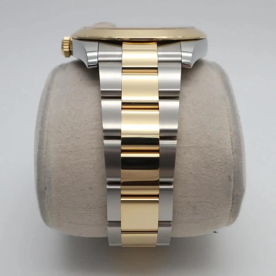 Rolex | Datejust | M126303-0005 | Steel | 41 mm | Yellow gold | Black | Automatic