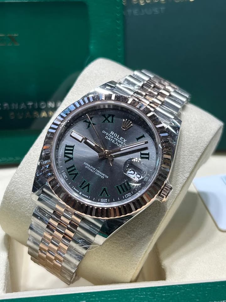 Rolex | Datejust | Rolex 126331 Datejust 41mm Steel and Rose Gold Slate Roman | Steel | 41mm mm | Gold/Steel | Grey | Automatic