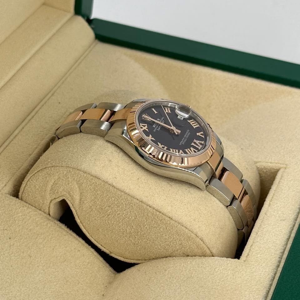 Rolex | Datejust | 278271 PURPLE VI ROMAN OYS | Gold/Steel | 31 x 37 mm | Gold/Steel | Purple | Automatic