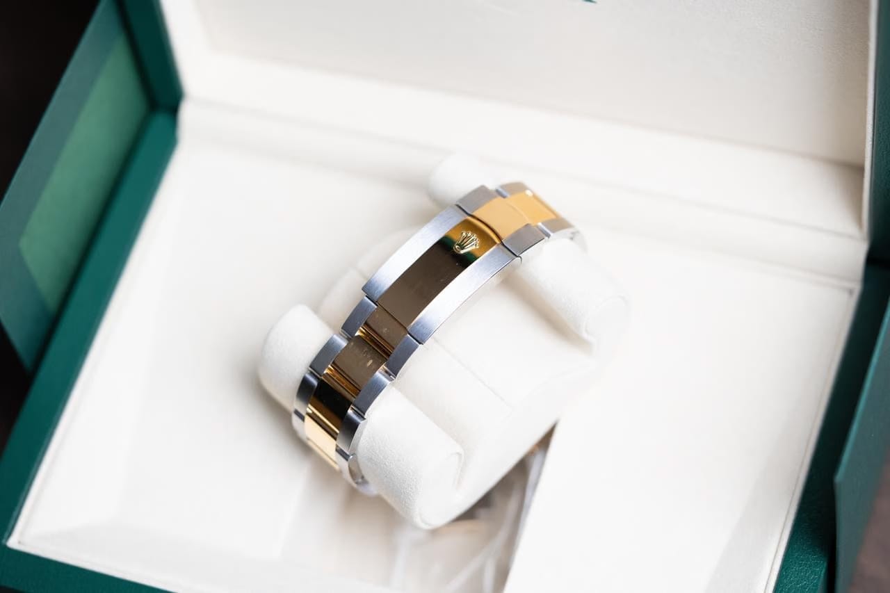 Rolex | Sky-Dweller | 336933 | Gold/Steel | 42 mm | Gold/Steel | Black | Automatic