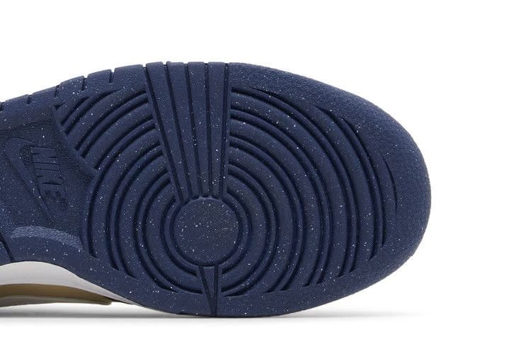 Wmns Dunk Low Next Nature 'Navy Gold'