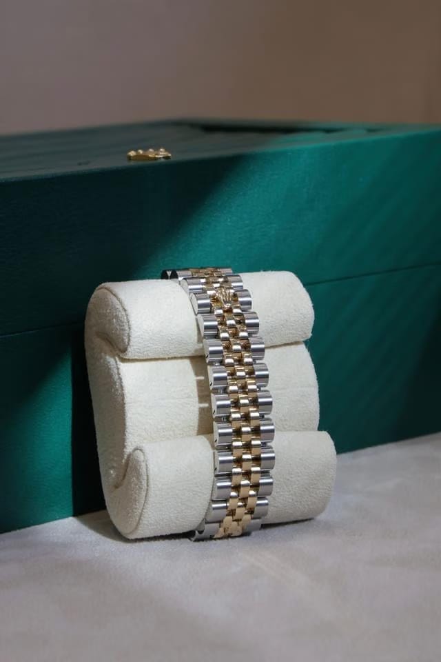 Rolex | Datejust | 178383 | Gold/Steel | 31 mm | Gold/Steel | Mother of pearl | Automatic