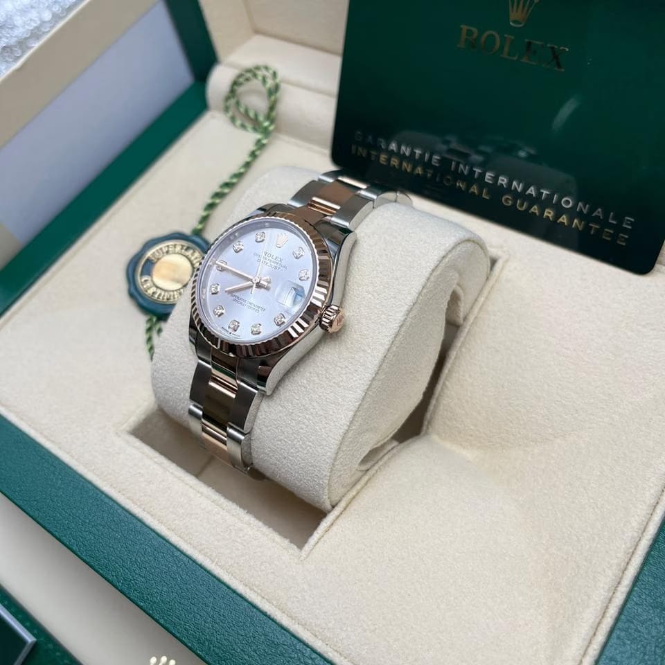 Rolex | Datejust | 278271 SILVER DIAMONDS OYS | Gold/Steel | 31 x 37 mm | Gold/Steel | Silver | Automatic