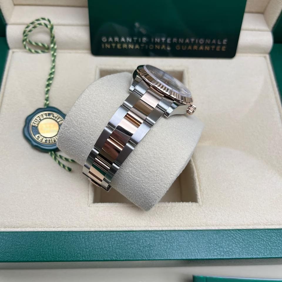 Rolex | Datejust | 278271 SILVER DIAMONDS OYS | Gold/Steel | 31 x 37 mm | Gold/Steel | Silver | Automatic