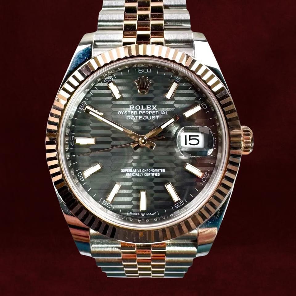 Rolex | Datejust | 126331 | 41 mm | Gold/Steel | Grey | Automatic
