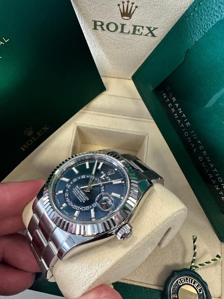 Rolex | Sky-Dweller | M336934-0005 | Gold/Steel | 42 mm | Steel | Blue | Automatic