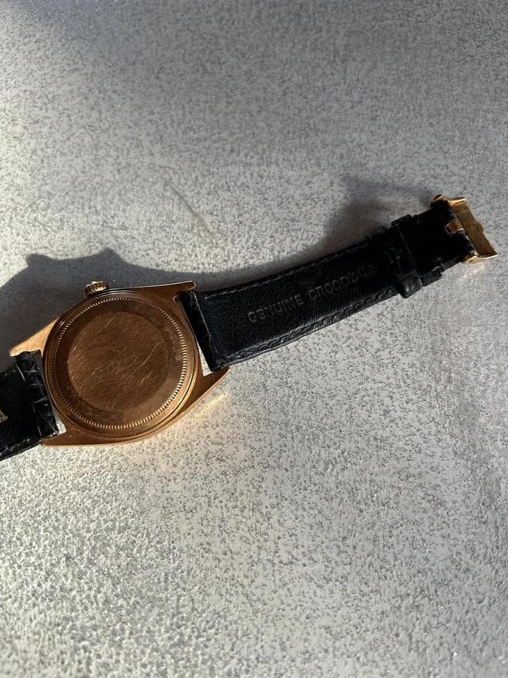 Rolex | Day-Date | 1803 | Rose gold | 36 mm | Crocodile skin | Champagne | Automatic
