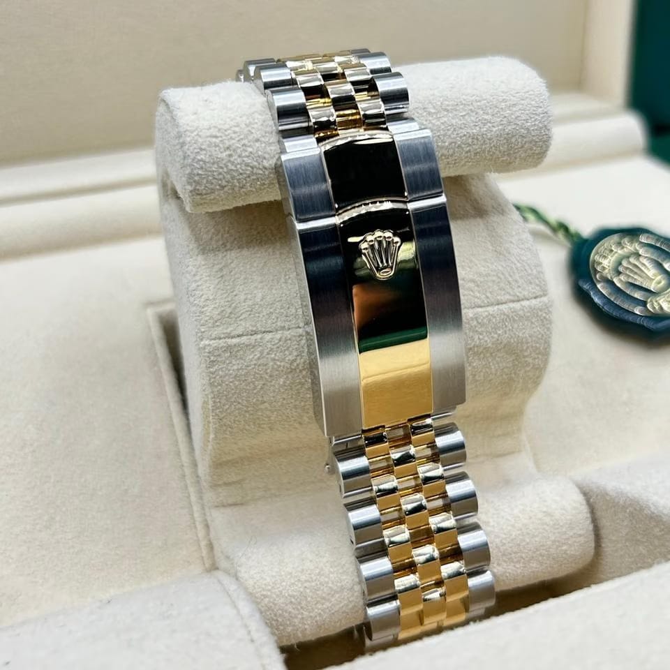 Rolex | Sky-Dweller | 326933 | Gold/Steel | Gold/Steel | Black | Automatic
