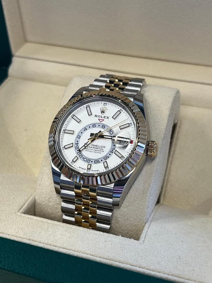 Rolex | Sky-Dweller | 336933 | Steel | 42 mm | Gold/Steel | White | Automatic