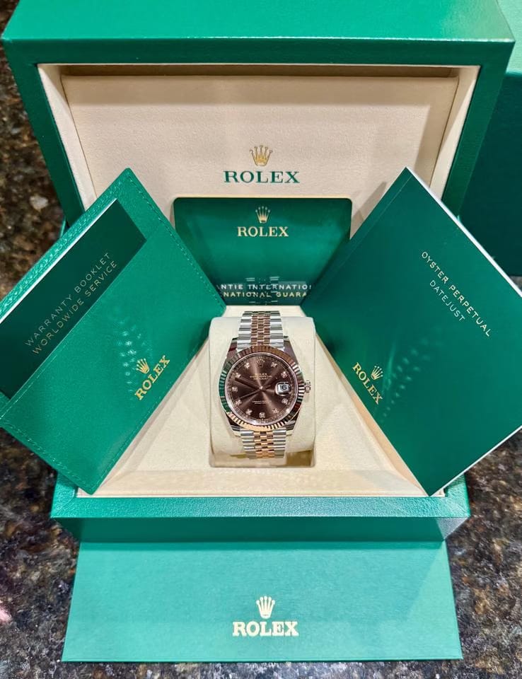 Rolex | Datejust | 126331 | Gold/Steel | 41 mm | Gold/Steel | Black | Automatic