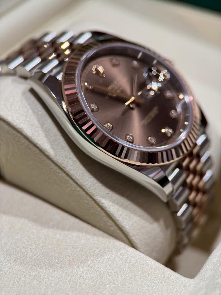Rolex | Datejust | 126331 | Gold/Steel | 41 mm | Gold/Steel | Black | Automatic