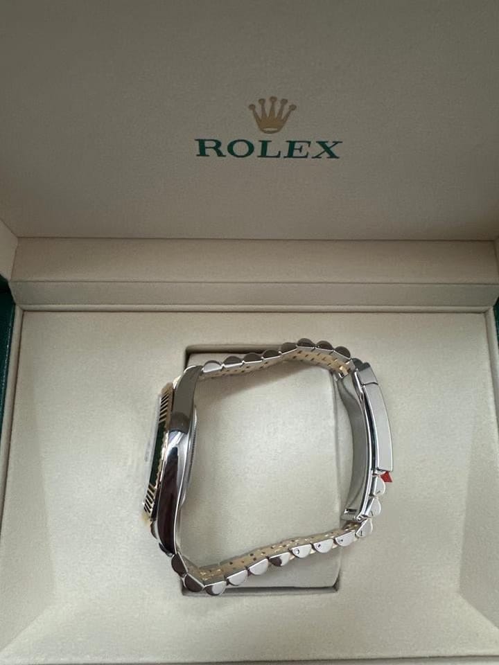 Rolex | Datejust | 126333 | 41 mm | Gold/Steel | Black | Automatic
