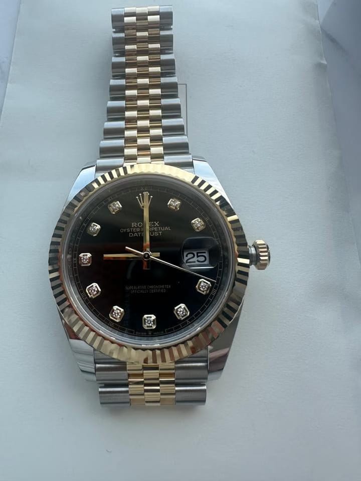 Rolex | Datejust | 126333 | 41 mm | Gold/Steel | Black | Automatic