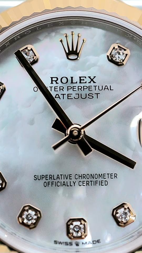 Rolex | Datejust | 278271 | Steel | 31 x 37 mm | Gold/Steel | Mother of pearl | Automatic