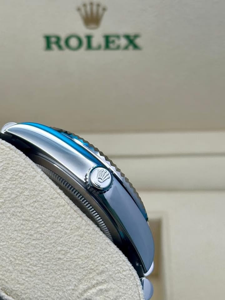 Rolex | Sky-Dweller | 336934 | Gold/Steel | 42 mm | Steel | Blue | Automatic