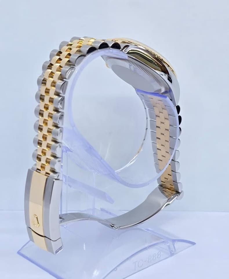 Rolex | Datejust | 126233 | Gold/Steel | 36 mm | Gold/Steel | Silver (solid) | Automatic