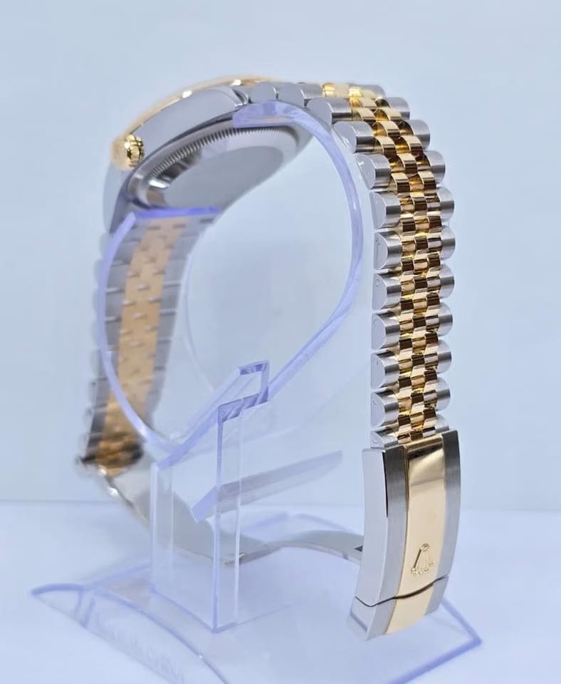 Rolex | Datejust | 126233 | Gold/Steel | 36 mm | Gold/Steel | Silver (solid) | Automatic