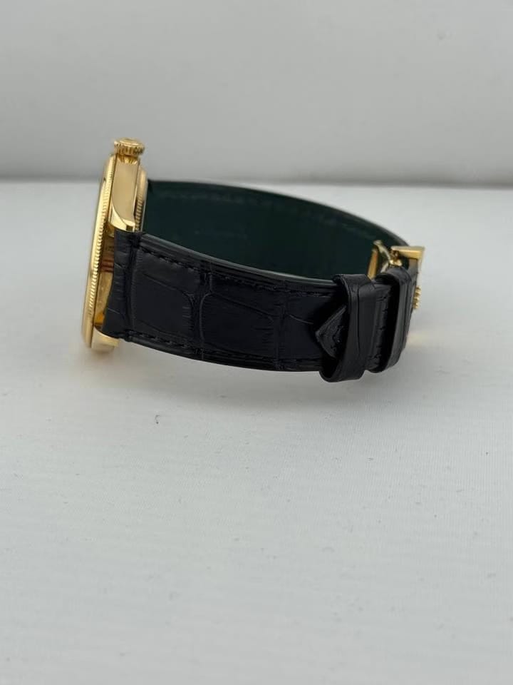 Rolex | 1908 | 52508 | Yellow gold | 39 mm | Leather | White | Automatic