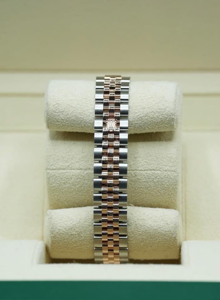 Rolex | Datejust | 279381RBR | Gold/Steel | 28 x 30 mm | Gold/Steel | Mother of pearl | Automatic