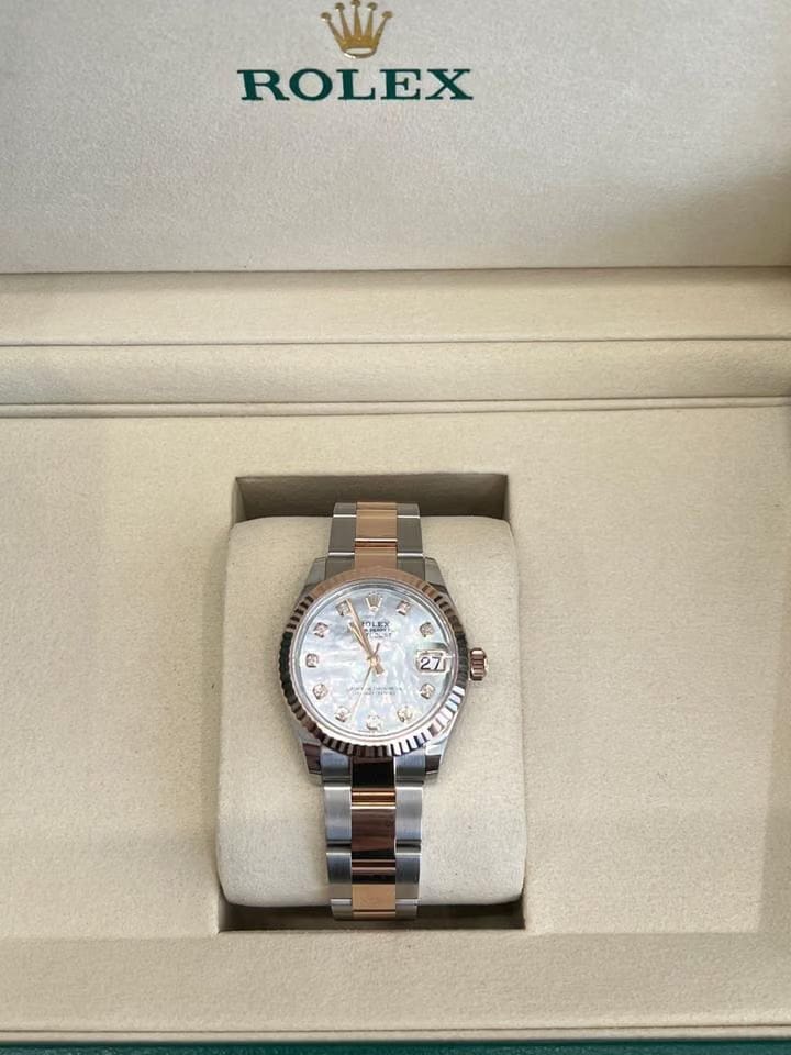 Rolex | Datejust | 278271 NG WHITE OYS | Gold/Steel | 31 x 37 mm | Gold/Steel | Mother of pearl | Automatic