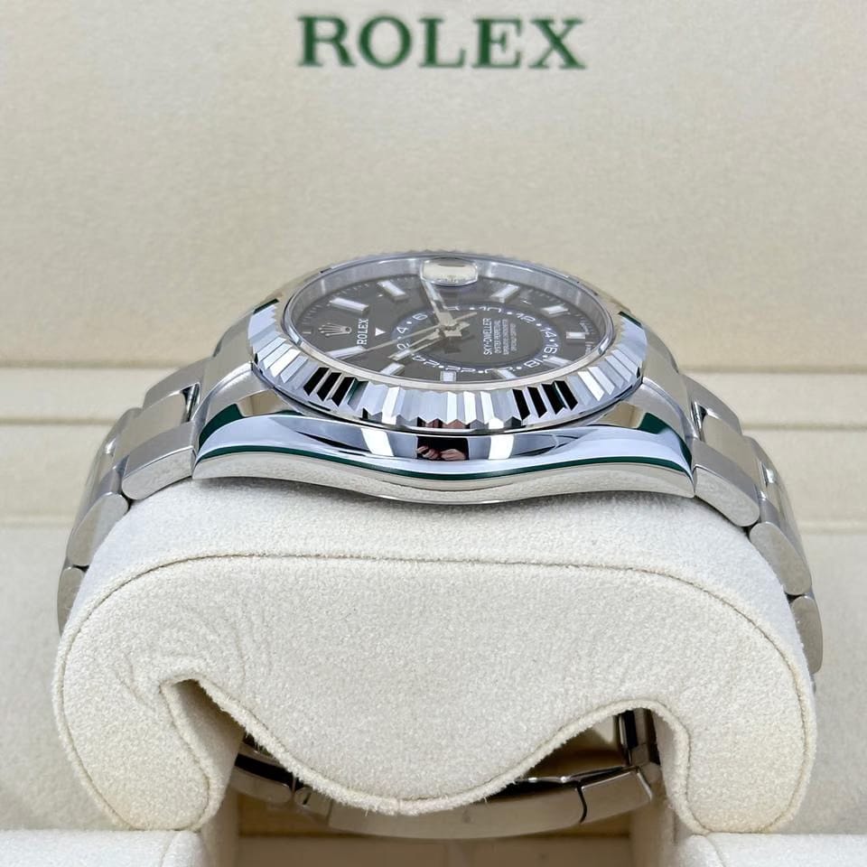 Rolex | Sky-Dweller | 336934 | Gold/Steel | 42 mm | Gold/Steel | Blue | Automatic