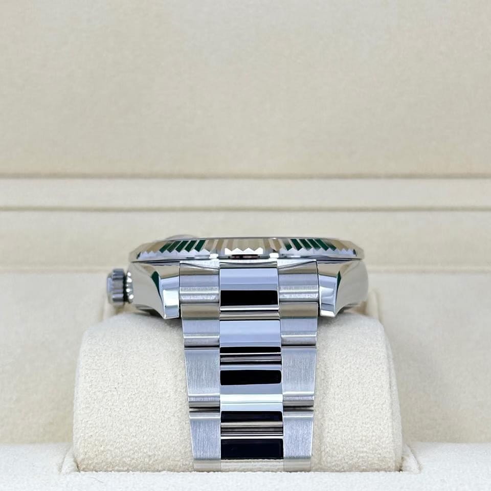Rolex | Sky-Dweller | 336934 | Gold/Steel | 42 mm | Gold/Steel | Blue | Automatic