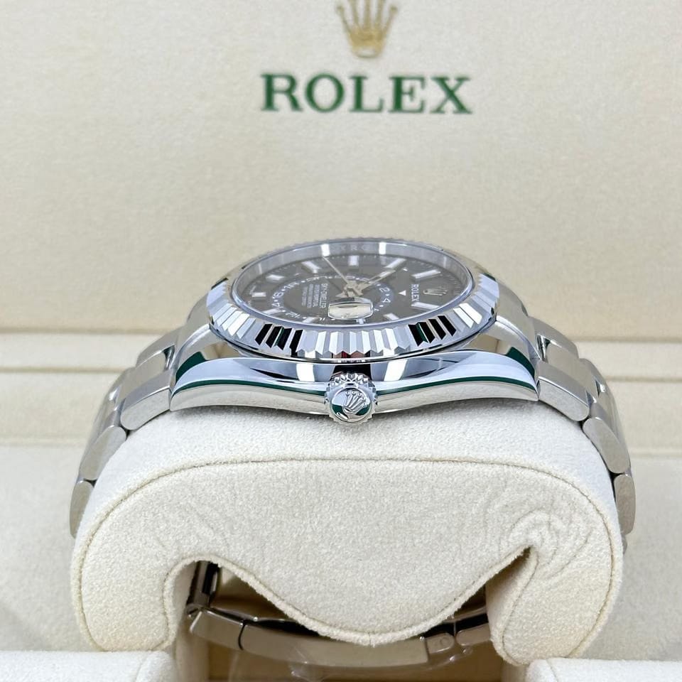 Rolex | Sky-Dweller | 336934 | Gold/Steel | 42 mm | Gold/Steel | Blue | Automatic