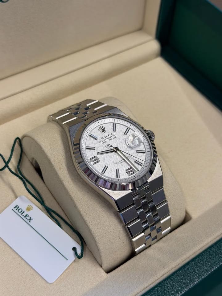 Rolex | Land-Dweller | 127334