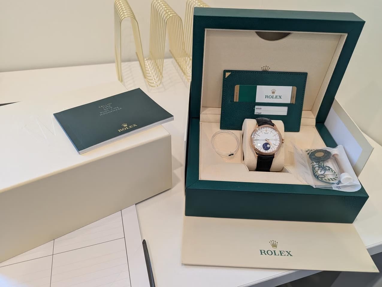 Rolex | Cellini | 50535 | Red gold | 39 mm | Leather | White | Automatic