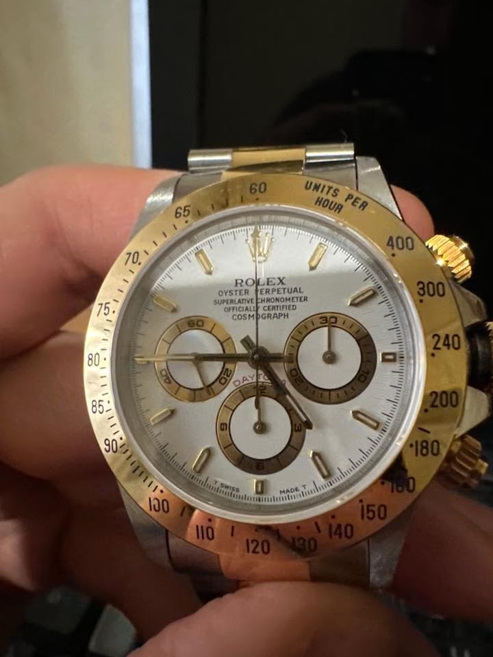 Rolex | Daytona | 16523 | Yellow gold | 40 mm | Gold/Steel | White | Automatic