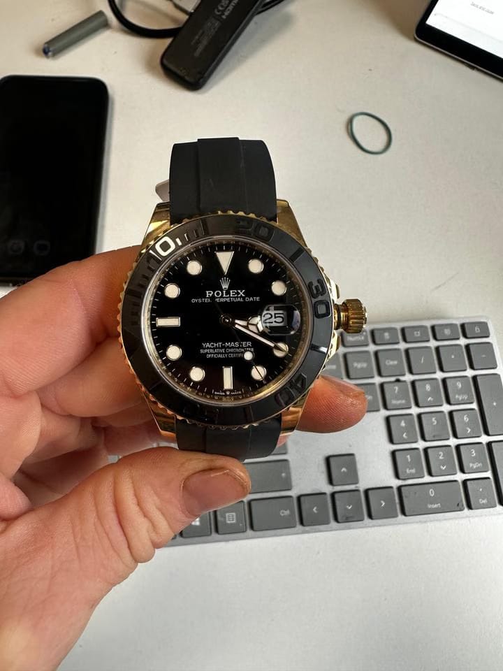 Rolex | Yacht-Master | 226658 | Yellow gold | 42 mm | Rubber | Gold | Automatic