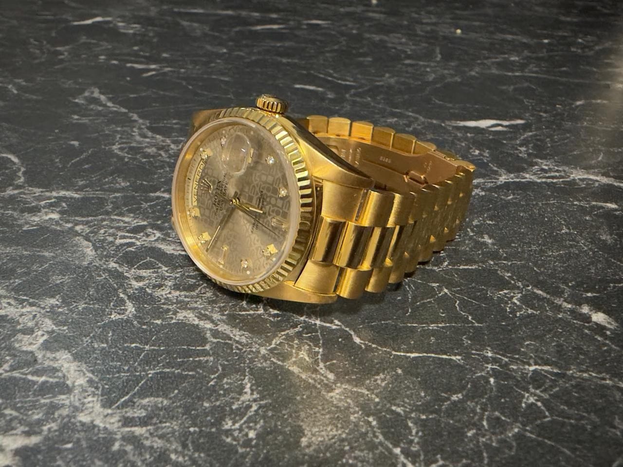 Rolex | Day-Date | 18238 | Yellow gold | 36 mm | Yellow gold | Silver | Automatic