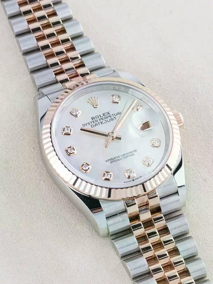 Rolex | Datejust | 126231 | Steel | 36 mm | Gold/Steel | Mother of pearl | Automatic