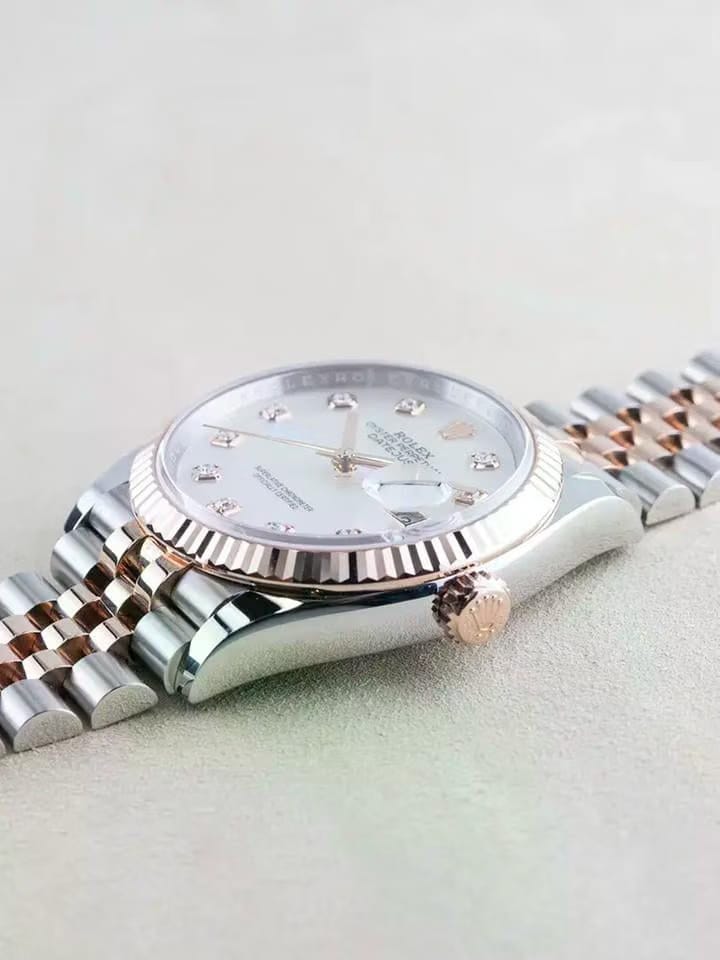 Rolex | Datejust | 126231 | Steel | 36 mm | Gold/Steel | Mother of pearl | Automatic