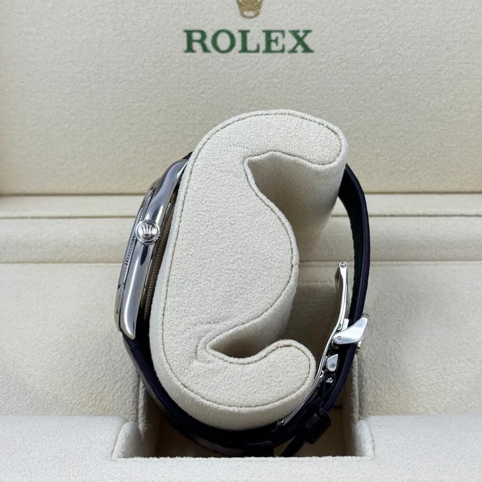 Rolex | 1908 | 52509-0002 | White gold | 39 mm | Leather | Black | Automatic